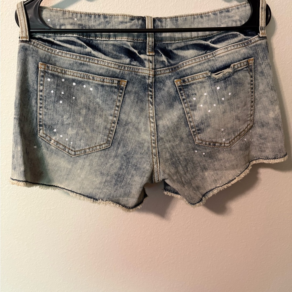 Decree Blue Jean Shorts Distressed Vintage Look - Picture 2 of 4